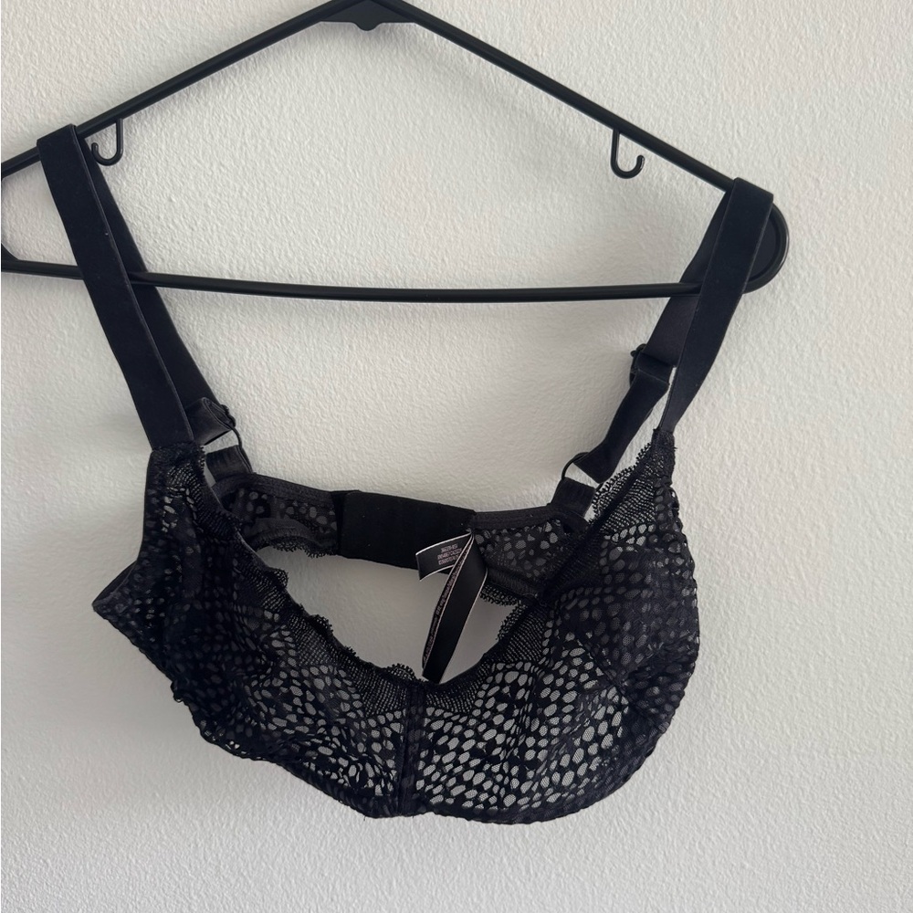 Elegant Black Lace Bra